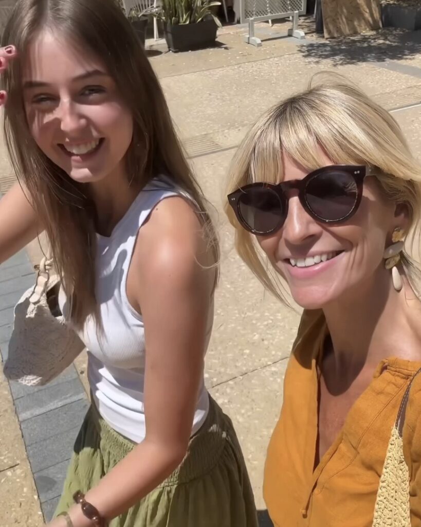Girls Shopping Day Out! Maje Paris V Bershka