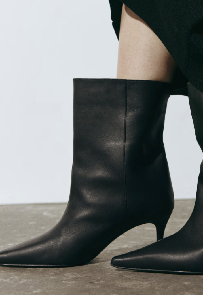 90s Style Boots